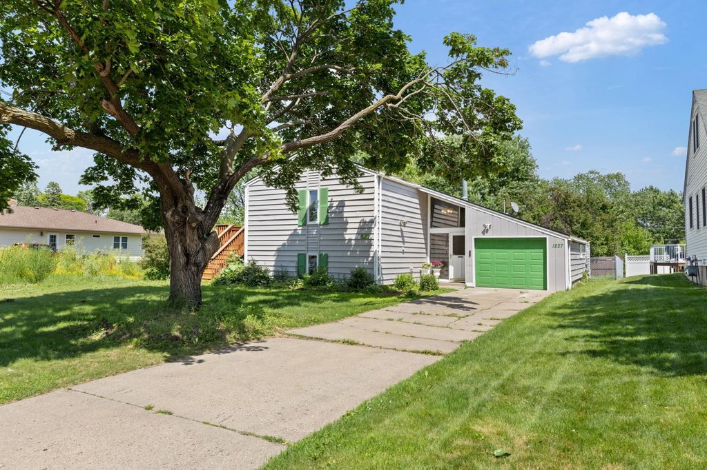 1227 9th Avenue S, South Saint Paul, MN 55075