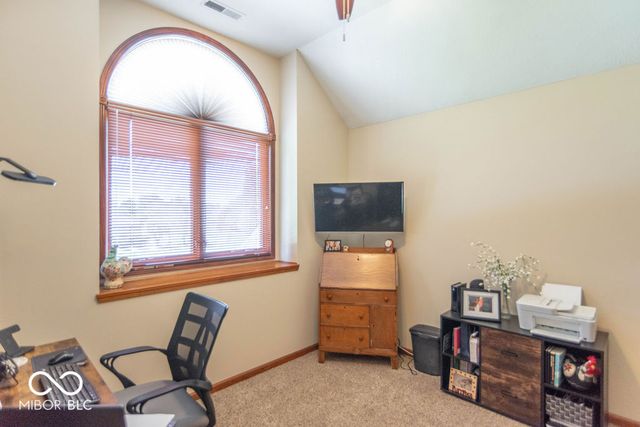 9437 Gladstone Drive, Pittsboro, IN 46167