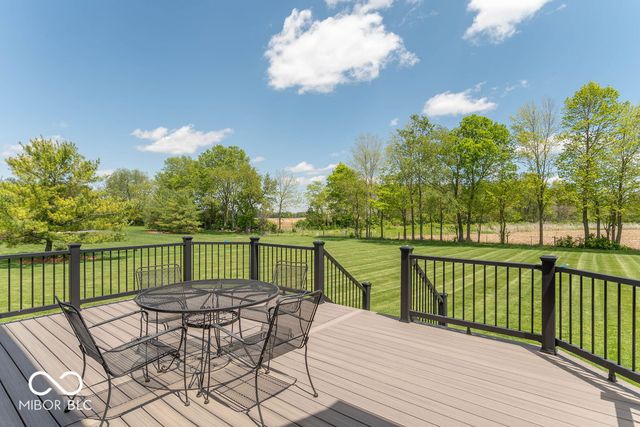 9437 Gladstone Drive, Pittsboro, IN 46167
