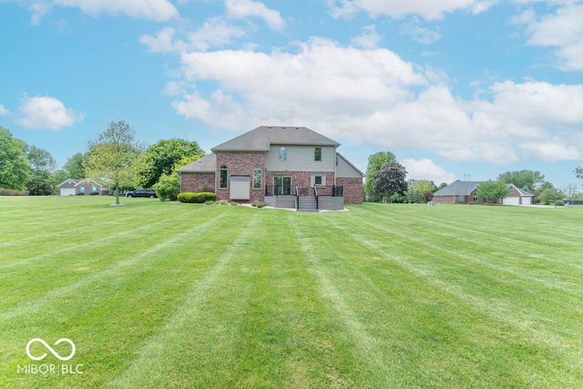 9437 Gladstone Drive, Pittsboro, IN 46167