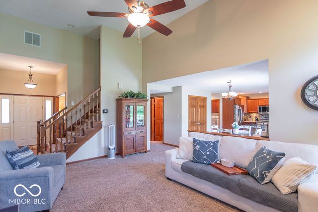 9437 Gladstone Drive, Pittsboro, IN 46167