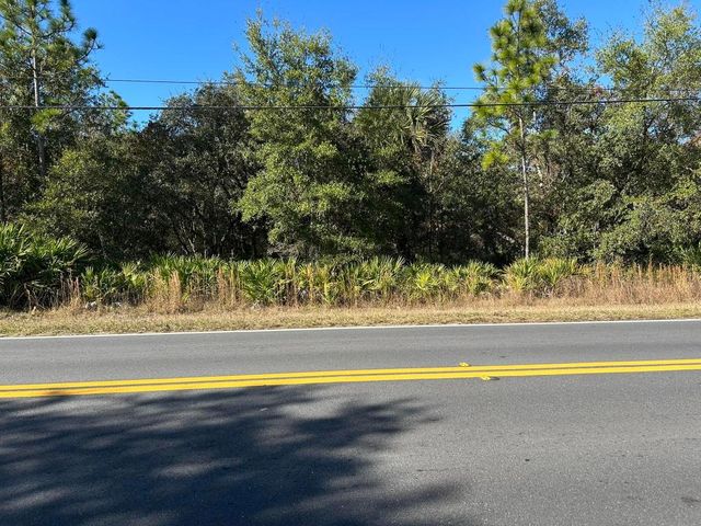 632 N Dunkenfield Avenue, Crystal River, FL 34429