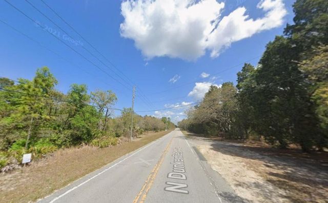 632 N Dunkenfield Avenue, Crystal River, FL 34429