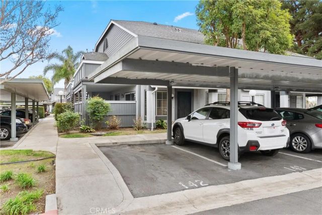 18312 PARKVIEW LANE 202, Huntington Beach, CA 92648