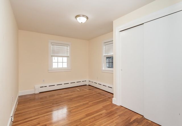 54 Huntington Ave, Dartmouth, MA 02747