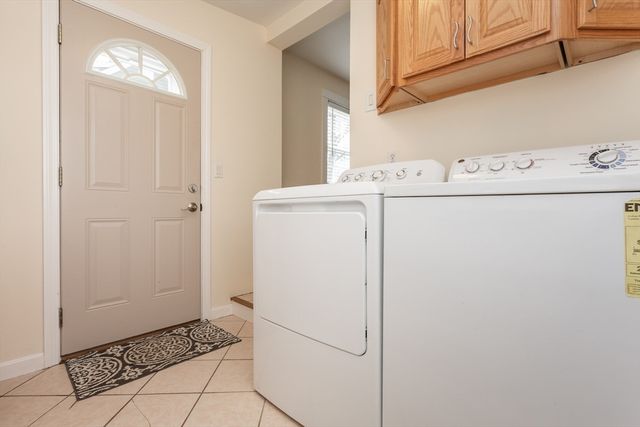54 Huntington Ave, Dartmouth, MA 02747
