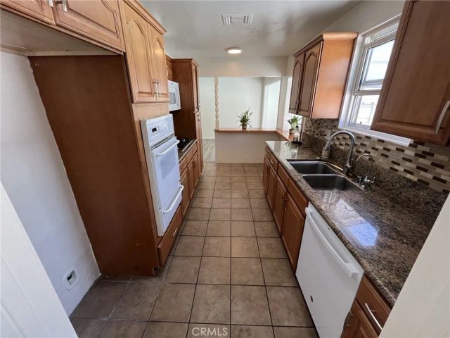16539 Plummer Street, North Hills, CA 91343
