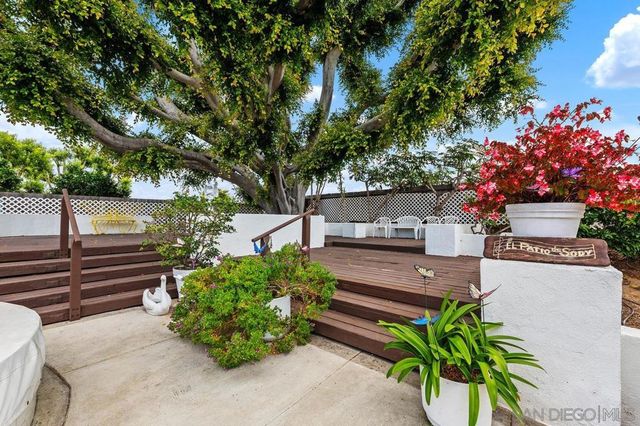 4473 Charger Blvd, San Diego, CA 92117