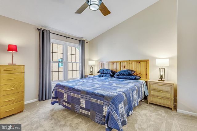 329 S PICKETT ST, Alexandria, VA 22304