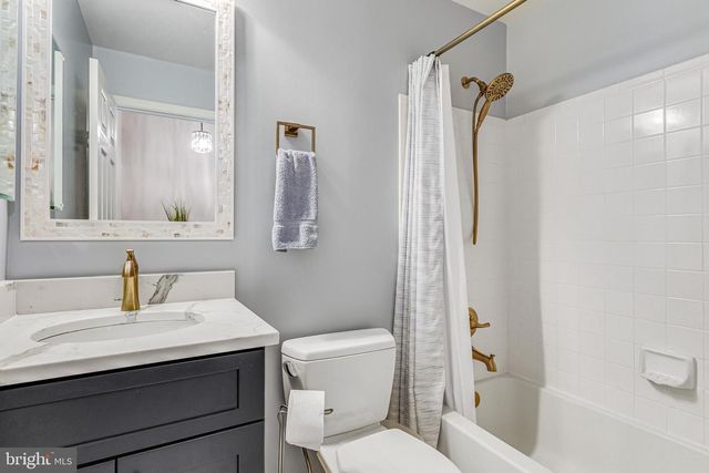 329 S PICKETT ST, Alexandria, VA 22304