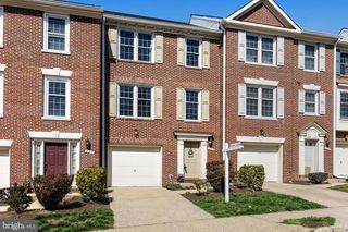 329 S PICKETT ST, Alexandria, VA 22304