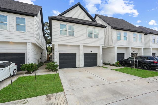 3227 Real Street B, Houston, TX 77087