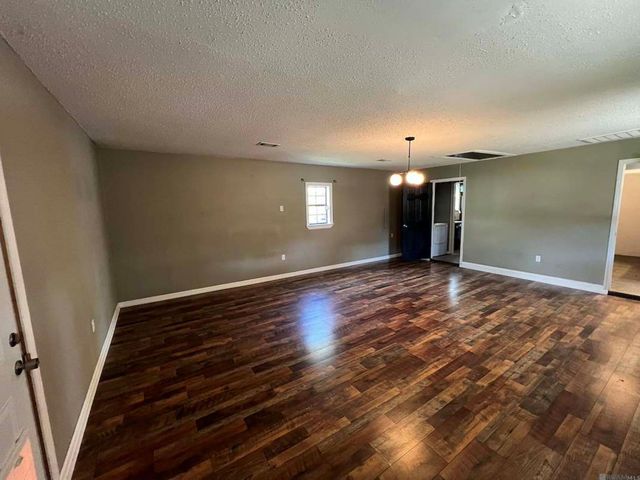 8725 Fairoaks St, Denham Springs, LA 70726