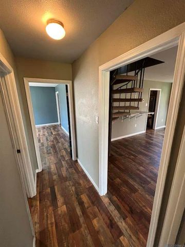 8725 Fairoaks St, Denham Springs, LA 70726