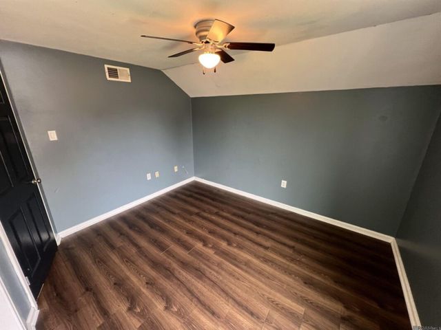 8725 Fairoaks St, Denham Springs, LA 70726