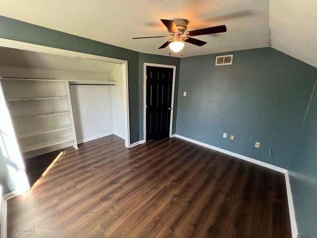 8725 Fairoaks St, Denham Springs, LA 70726