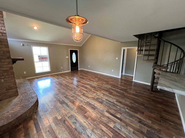 8725 Fairoaks St, Denham Springs, LA 70726