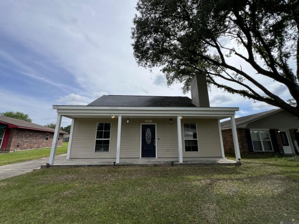 8725 Fairoaks St, Denham Springs, LA 70726