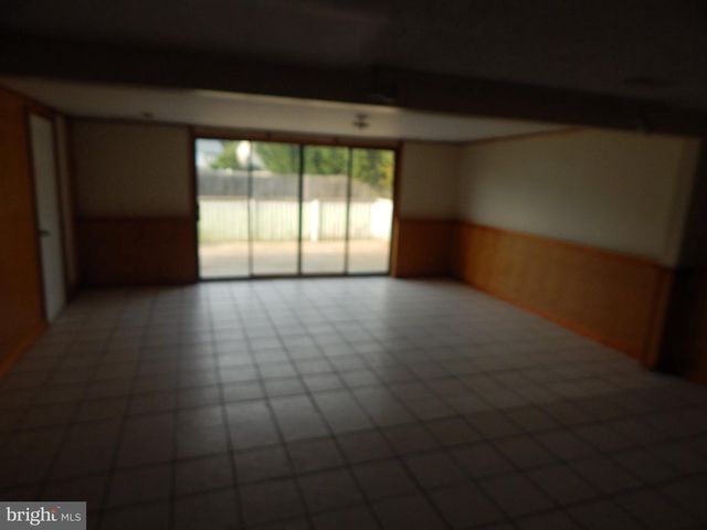319 MONROE AVE, Edgewater Park, NJ 08010