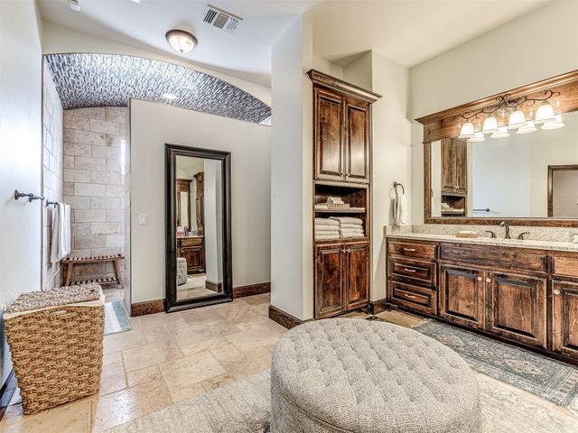 4311 Moorgate Drive, Norman, OK 73072