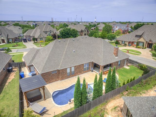 4311 Moorgate Drive, Norman, OK 73072