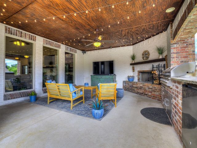 4311 Moorgate Drive, Norman, OK 73072