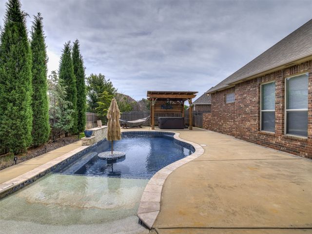 4311 Moorgate Drive, Norman, OK 73072