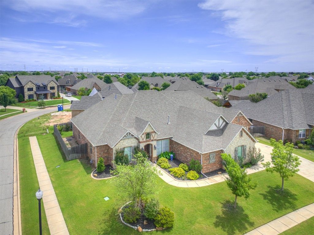 4311 Moorgate Drive, Norman, OK 73072