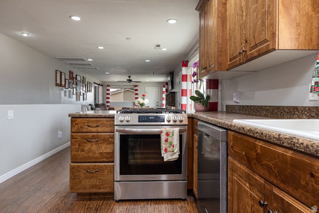 Image 12 of property listing at 611 S 175 E, Kanab, UT 84741