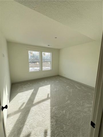 2411 W 177th Terrace, Overland Park, KS 66085