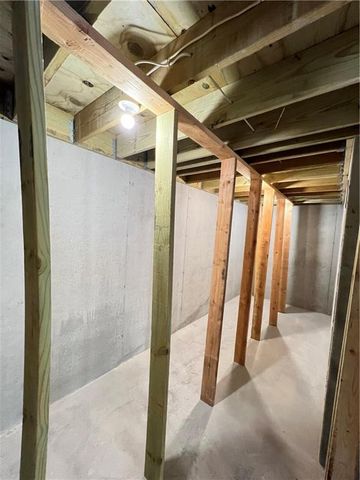 2411 W 177th Terrace, Overland Park, KS 66085