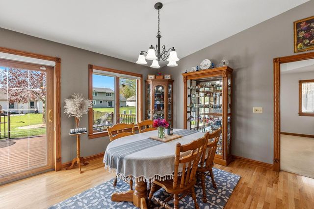 489 Braatz DRIVE, Kewaskum, WI 53040