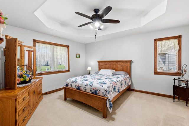 489 Braatz DRIVE, Kewaskum, WI 53040