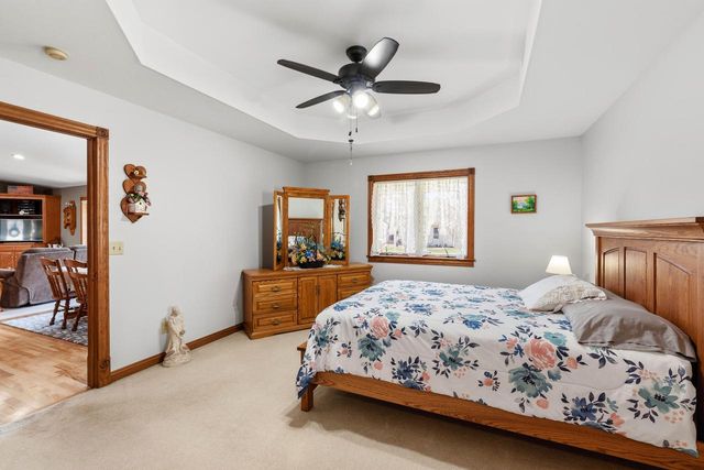 489 Braatz DRIVE, Kewaskum, WI 53040