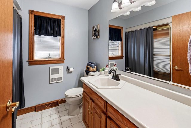 489 Braatz DRIVE, Kewaskum, WI 53040