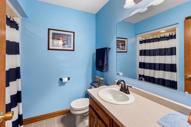 489 Braatz DRIVE, Kewaskum, WI 53040