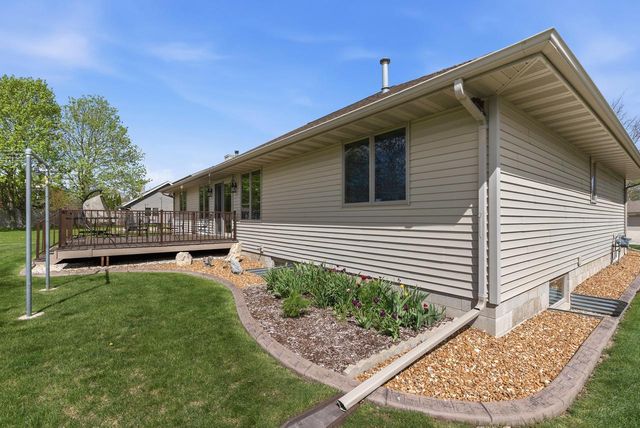 489 Braatz DRIVE, Kewaskum, WI 53040