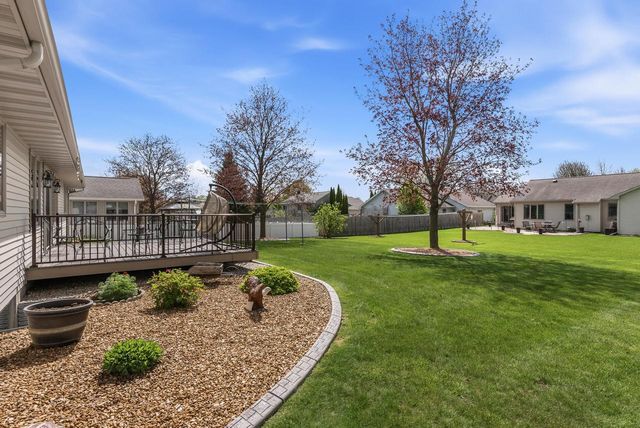 489 Braatz DRIVE, Kewaskum, WI 53040