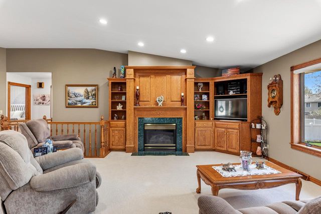 489 Braatz DRIVE, Kewaskum, WI 53040