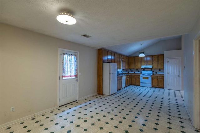 585 Cowan Road, Covington, GA 30016