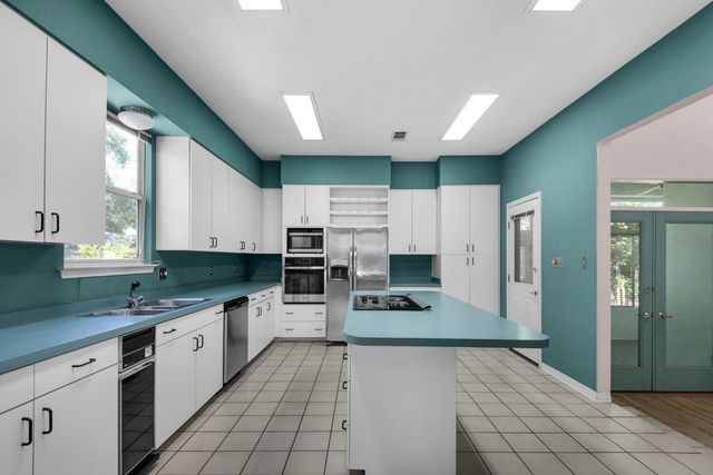 905 Woodbriar Court, Fort Walton Beach, FL 32547