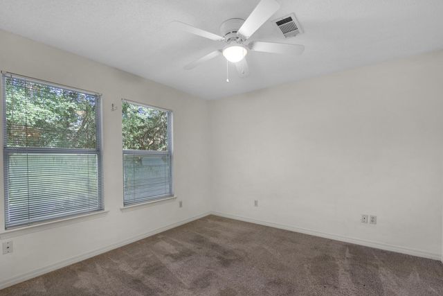 905 Woodbriar Court, Fort Walton Beach, FL 32547