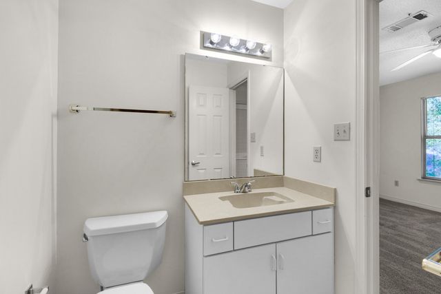 905 Woodbriar Court, Fort Walton Beach, FL 32547