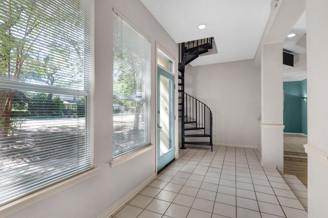 905 Woodbriar Court, Fort Walton Beach, FL 32547
