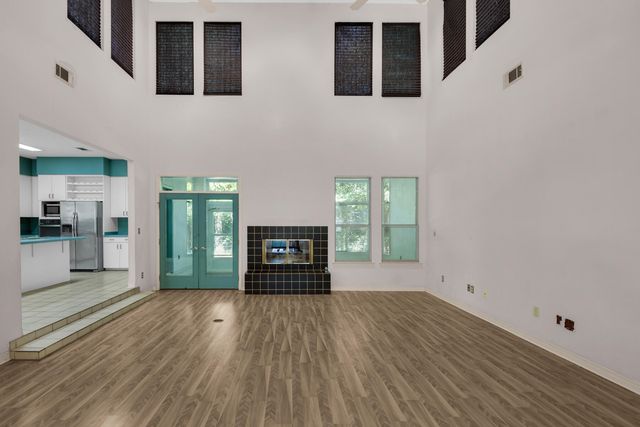 905 Woodbriar Court, Fort Walton Beach, FL 32547