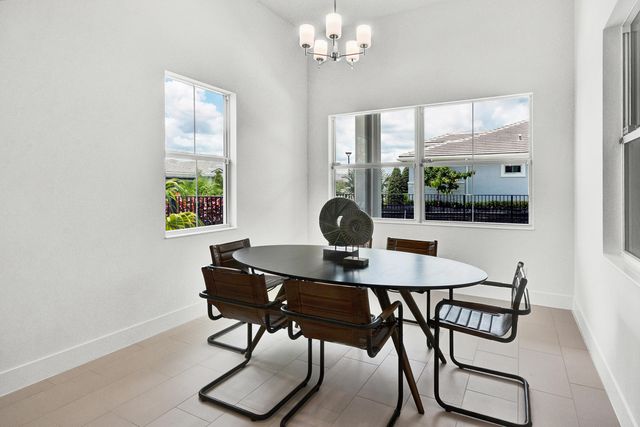 10005 Driftwood Way, Palm Beach Gardens, FL 33412