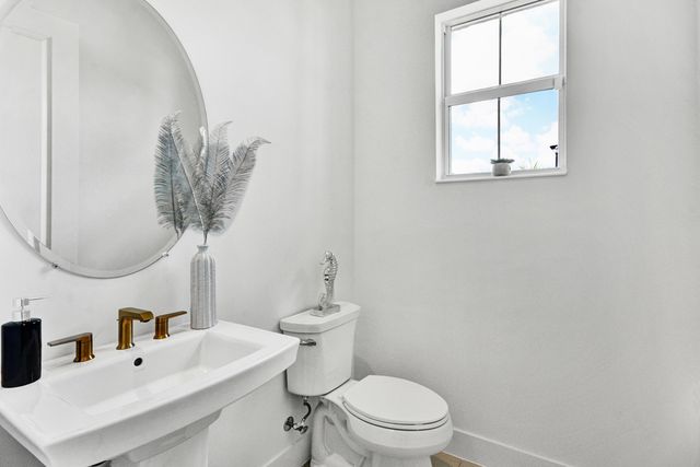 10005 Driftwood Way, Palm Beach Gardens, FL 33412