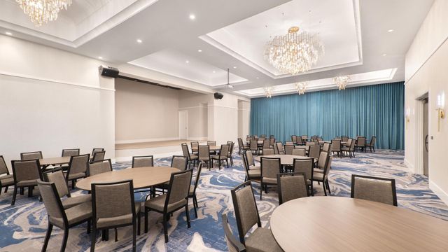 10005 Driftwood Way, Palm Beach Gardens, FL 33412