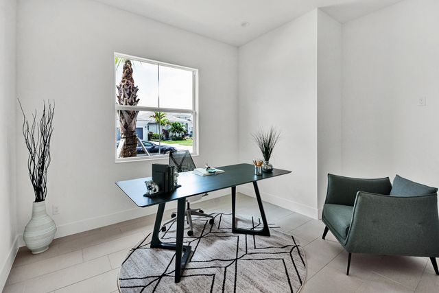 10005 Driftwood Way, Palm Beach Gardens, FL 33412