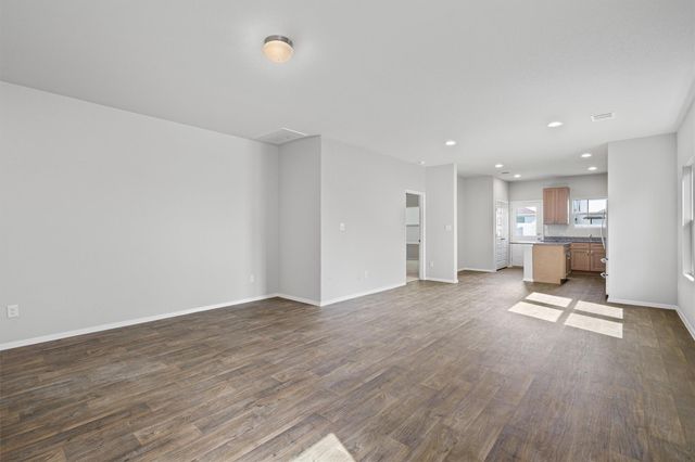 122 Bluestem DR, Elgin, TX 78621